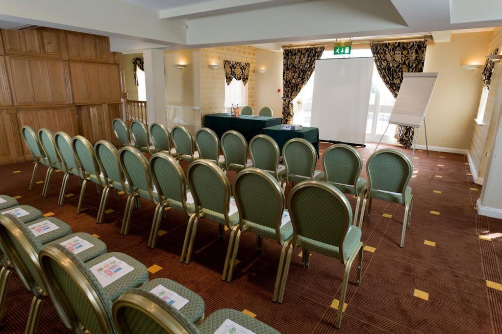 The Pear Tree Inn & Country Hotel Hindlip Extérieur photo