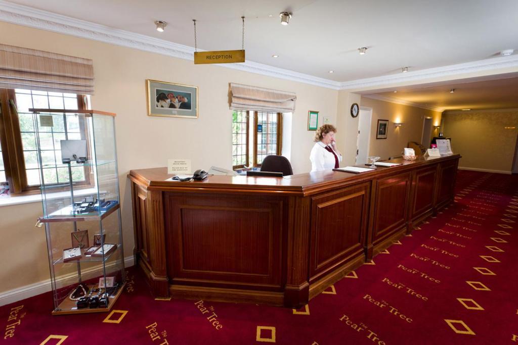 The Pear Tree Inn & Country Hotel Hindlip Extérieur photo